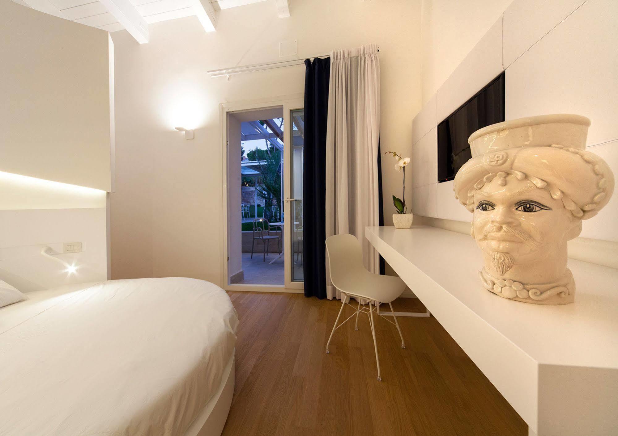 Calapetra Resort Fontane Bianche Exterior photo
