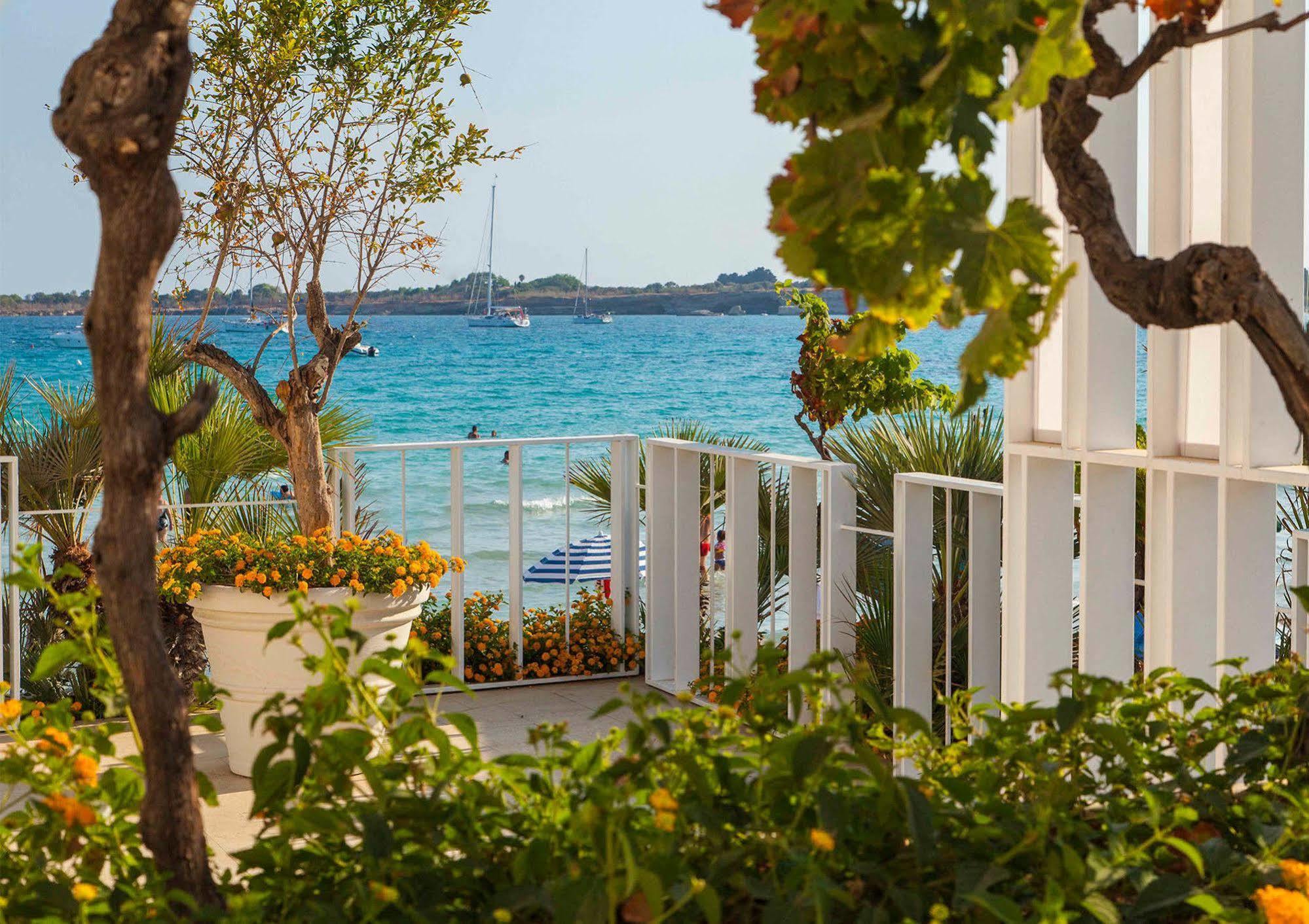 Calapetra Resort Fontane Bianche Exterior photo